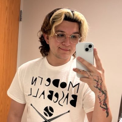 daveed ✌🏻🌺's profile picture