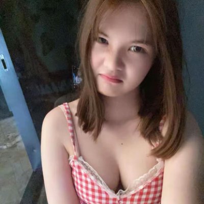 B's profile picture