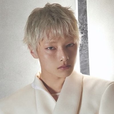 ★'s profile picture