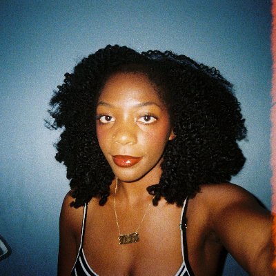 niaspeaksall's profile picture