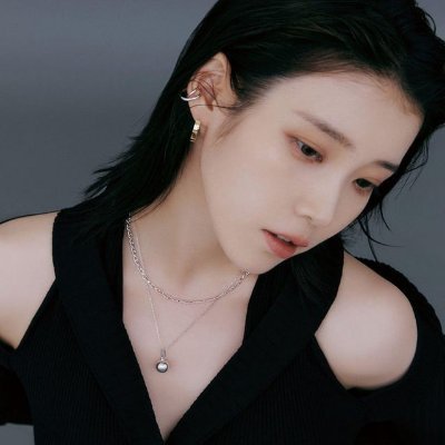 lora⁷ ☾⋆'s profile picture