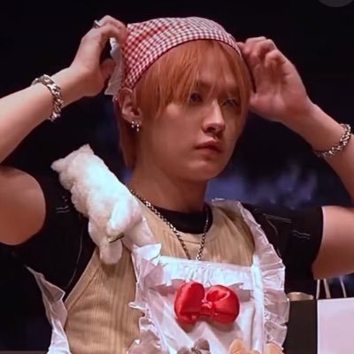 fox ● ˕ ● 🍅🐱's profile picture