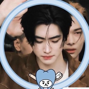 nics 𝜗𝜚's profile picture