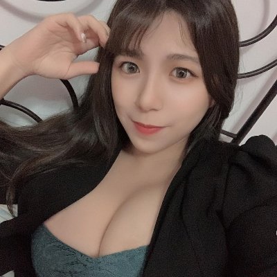 DARTYQUEEN's profile picture