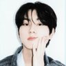 livs 𝜗𝜚 VIU O ENHA's profile picture