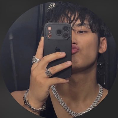 thatglitterhag's profile picture
