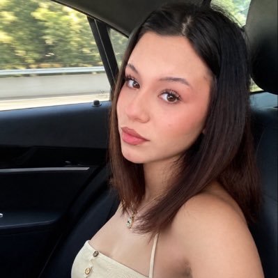 ela's profile picture