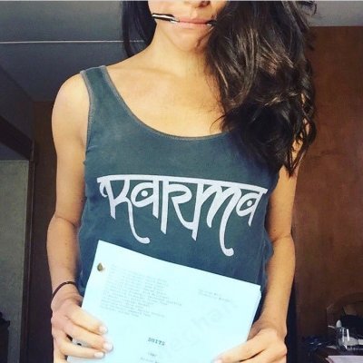 ᗩᑭᖇIᒪ ᗩ ᗷᖇOᗯᑎ's profile picture