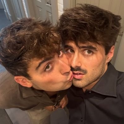 Majos23always's profile picture