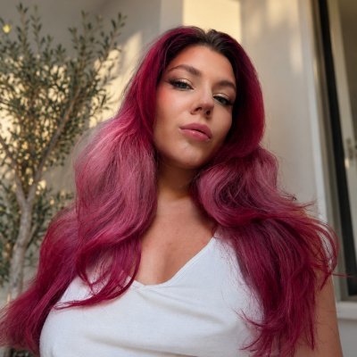 в каждой фразе по базе 🏳️🌈's profile picture
