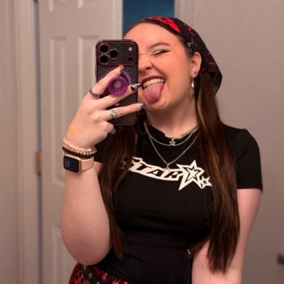 B • 3 • ੈ✧̣̇˳·˖✶'s profile picture