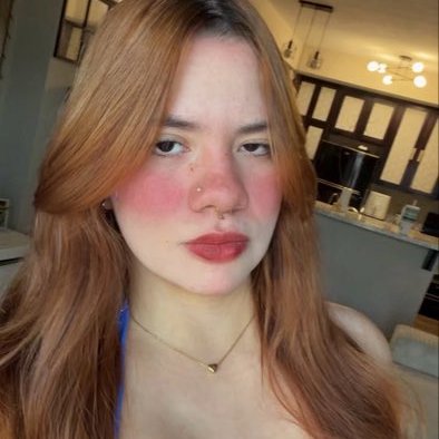 kim :(:'s profile picture