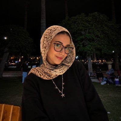 callmemonmoon_'s profile picture