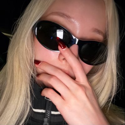alex ⋆.˚𓇼 👩❤️💋👩🏄♀️'s profile picture