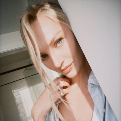 DCandiceCom's profile picture