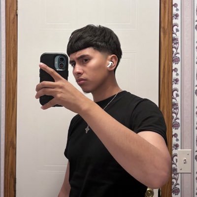I𝓶Y𝓸𝓾𝓻K𝓲𝓷𝓰's profile picture