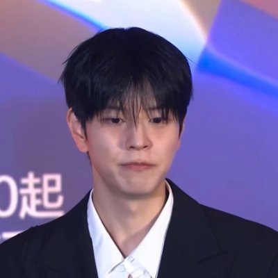 new sevnglx fic ๐ | omega ksm protector ๐ ๐ถ's profile picture