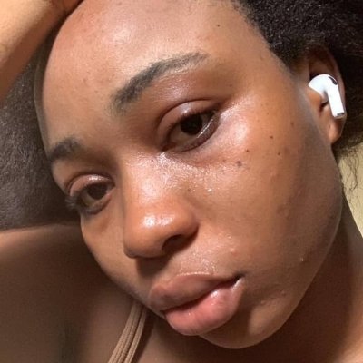 Happy_Vee_'s profile picture