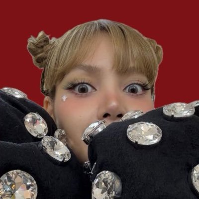 ℒ☾'s profile picture
