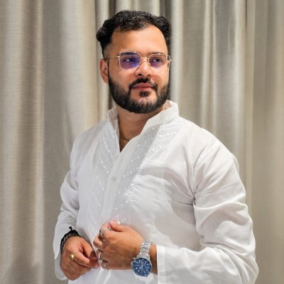 VASU KAPOOR ( Filmydunniyaaa )'s profile picture
