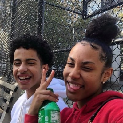 AYOMIDEJI😄's profile picture