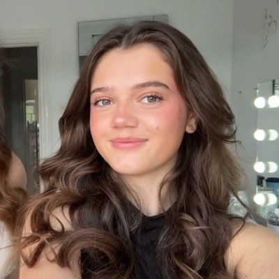 trashloveer's profile picture