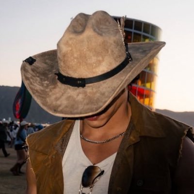 yan's profile picture
