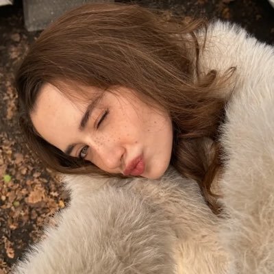 thatbiasedsimp's profile picture
