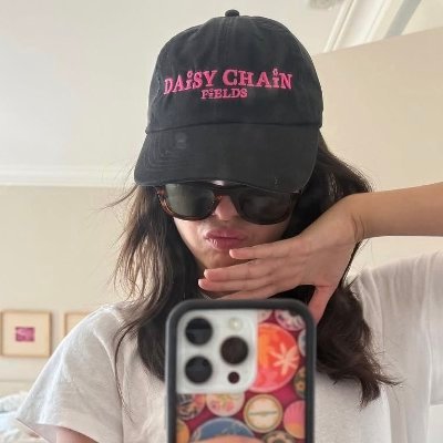 livfemme's profile picture