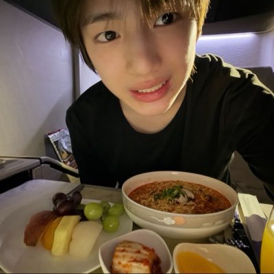 aji 🍮's profile picture