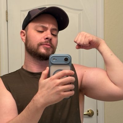 cwchris_'s profile picture