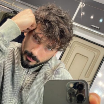 zvutsrqponml's profile picture