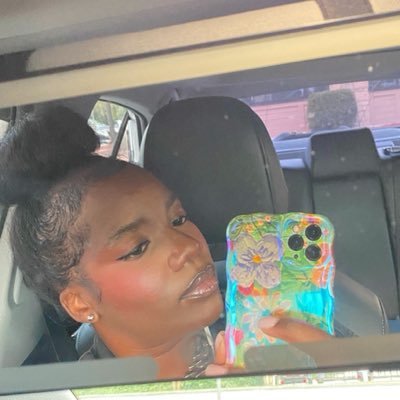 🦚 S U M M E R • L 0 V E 🩵's profile picture