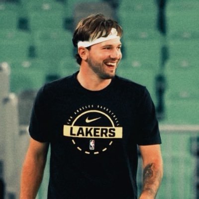 𝙚〽️𝙯𝙯's profile picture