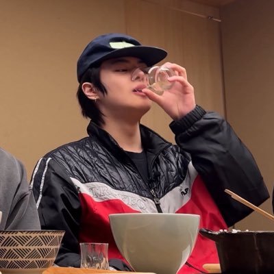 leelioons's profile picture