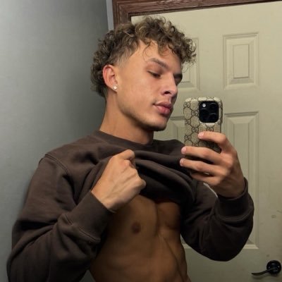 tone's profile picture