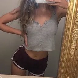 g0ddessofsoles's profile picture