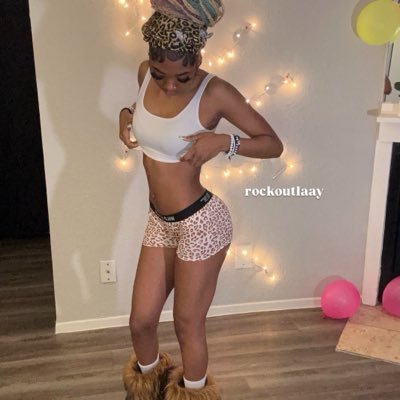 rockoutlaay's profile picture