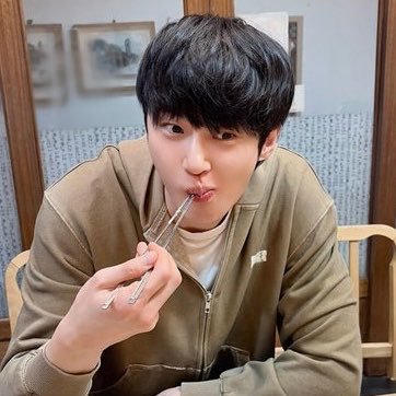 𓍯𝓂.𓂃's profile picture