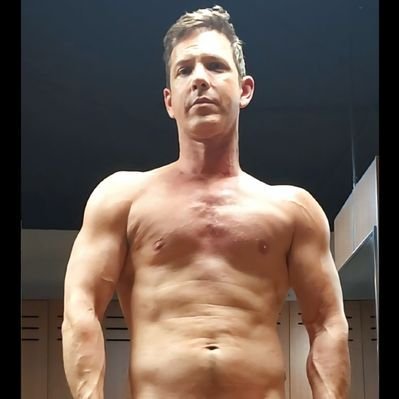 RealNakedMartin's profile picture