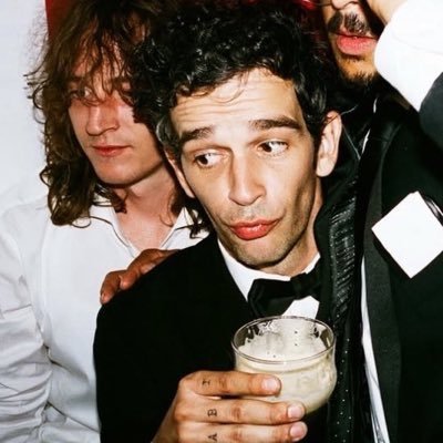 esra's profile picture
