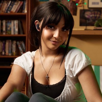 REINE4NOIRE's profile picture