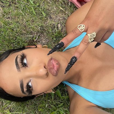 Ayaavelvet's profile picture