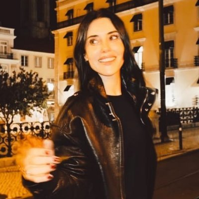 Liz 🪐's profile picture