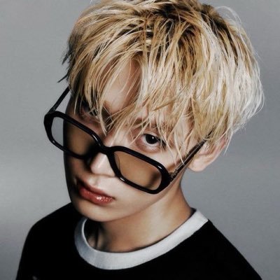 van ⁶⟡'s profile picture