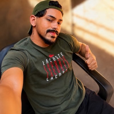 W ✨'s profile picture