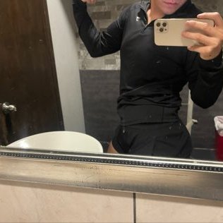 🧑🏽's profile picture