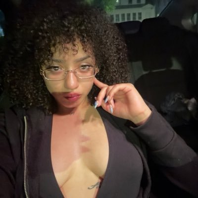 K 🍓's profile picture