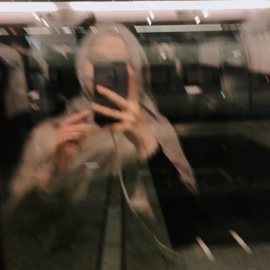 nur x's profile picture