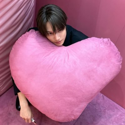 vely_zkdl's profile picture
